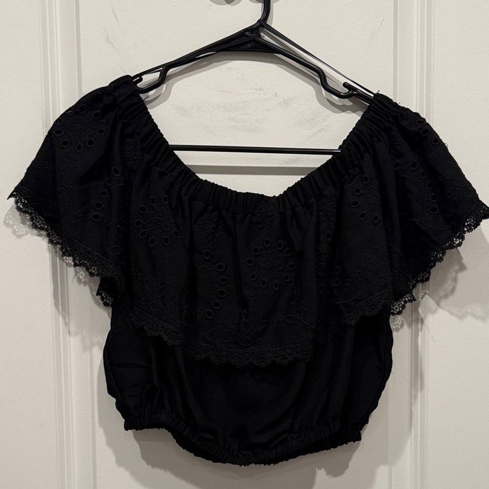Miami, Size M, Black Eyelet Off-Shoulder Blouse